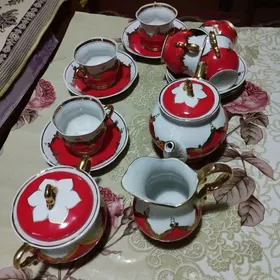 фарфоровый чайный сервиз