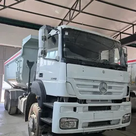 Mercedes-Benz ACTROS 3331 2011