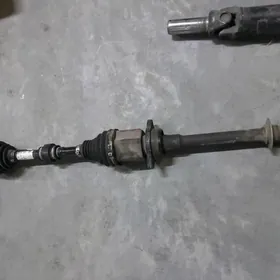 Tayota Kemry 2025 sag tarap