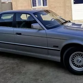 BMW E34 1990