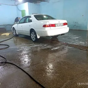 Toyota Camry 2000