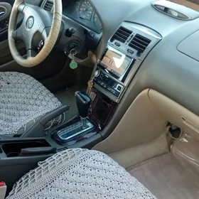 Nissan Maxima 2000