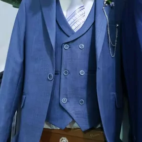 костюмы мужские