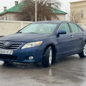 Toyota Camry 2010
