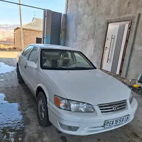 Toyota Camry 1997