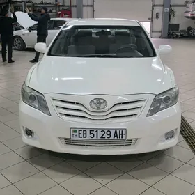 Toyota Camry 2010
