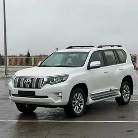 Toyota Land Cruiser Prado 2023