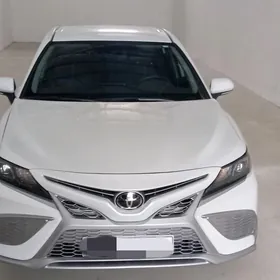 Toyota Camry 2022