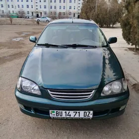Toyota Avensis 1998
