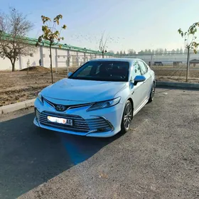 Toyota Camry 2018