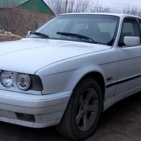 BMW 525 1989