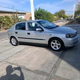 Opel Astra 2003