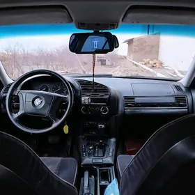BMW 320 1995