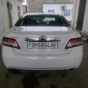 Toyota Camry 2011
