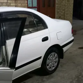 Toyota Corona 1995