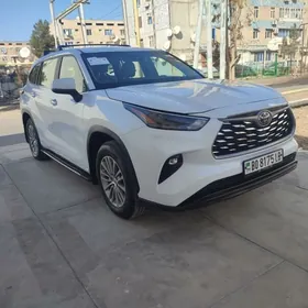 Toyota Highlander 2024