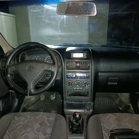 Opel Astra 1999