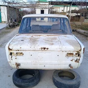 lada 2104