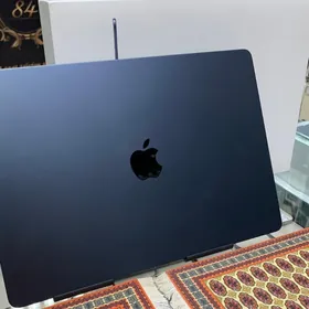 Mackbook air 512gb m3 15inch