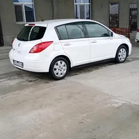 Nissan Versa 2009