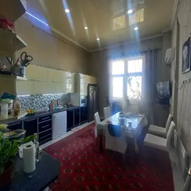 Подвойская 5 комнатная