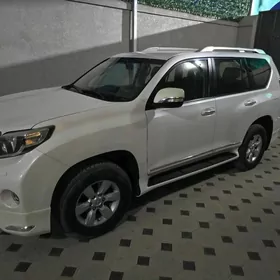 Toyota Land Cruiser Prado 2014