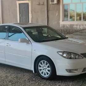 Toyota Camry 2004