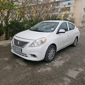 Nissan Versa 2013