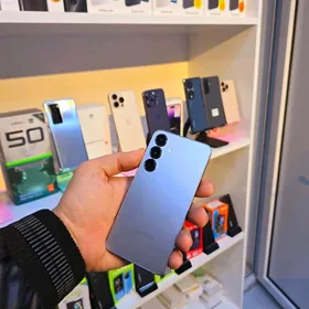 Samsung S25 12/128gb