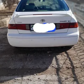 Toyota Camry 2001