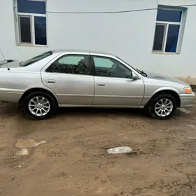 Toyota Camry 2000