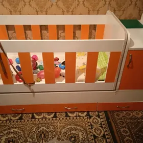 детская кроватка