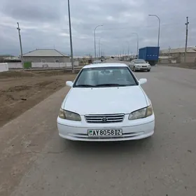 Toyota Camry 2000