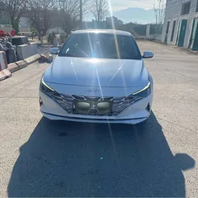 Hyundai Elantra 2021