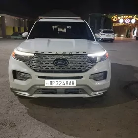 Ford Explorer 2023