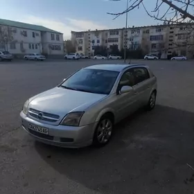 Opel Signum 2003