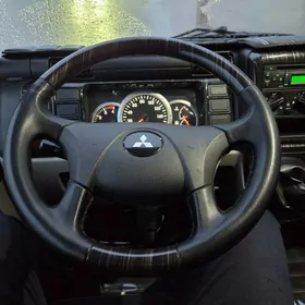 Mitsubishi Canter 2024