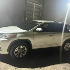 Toyota Highlander 2019