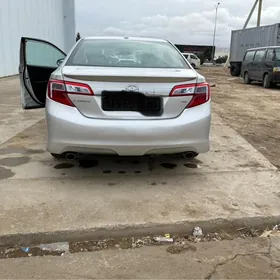 Toyota Camry 2013