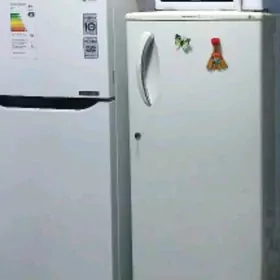 Холодильник  двух камерный LG