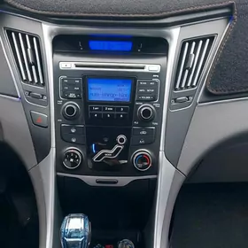 Sonata 2010 model Magnitafon