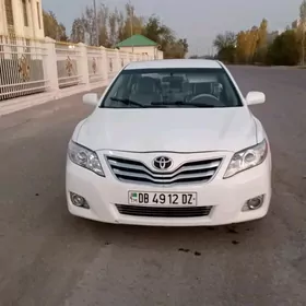 Toyota Camry 2011