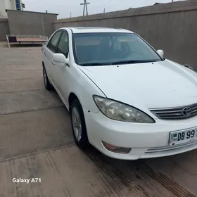Toyota Camry 2004
