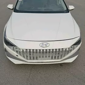 Hyundai Elantra 2021