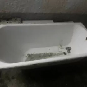 Ванна Чугун