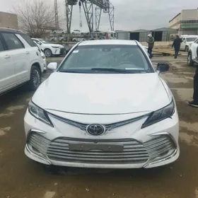 Toyota Camry 2023