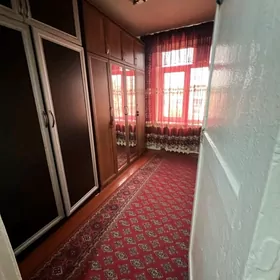 5-nji mkr 3 komnat 3/3 etaźy.