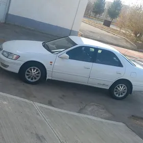 Toyota Camry 1999