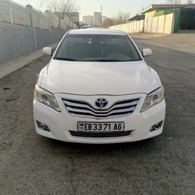 Toyota Camry 2010