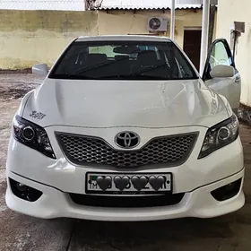 Toyota Camry 2011